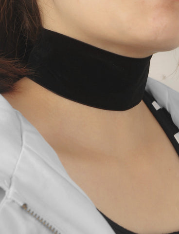 Black suede choker / Gothic velvet chokers - gothicstate