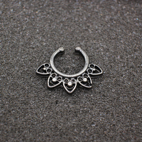 Black Hoop Nose Ring (Faux Piercing) - gothicstate