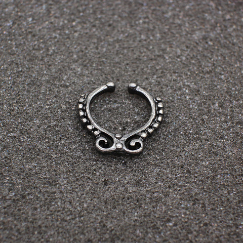 Black Hoop Nose Ring (Faux Piercing) - gothicstate