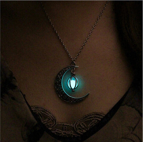 Luminous Glow In the Dark Sailor Moon Pendant - gothicstate